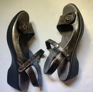 Naot | Shoes | Naot Reserve Slingback Mary Jane Strap  display picture 1